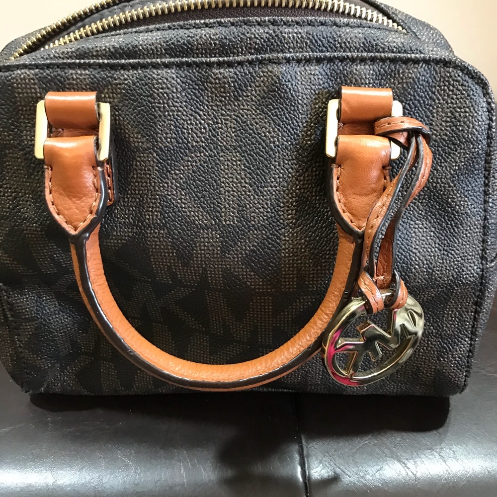 Small Michael kors bag. Arm bag